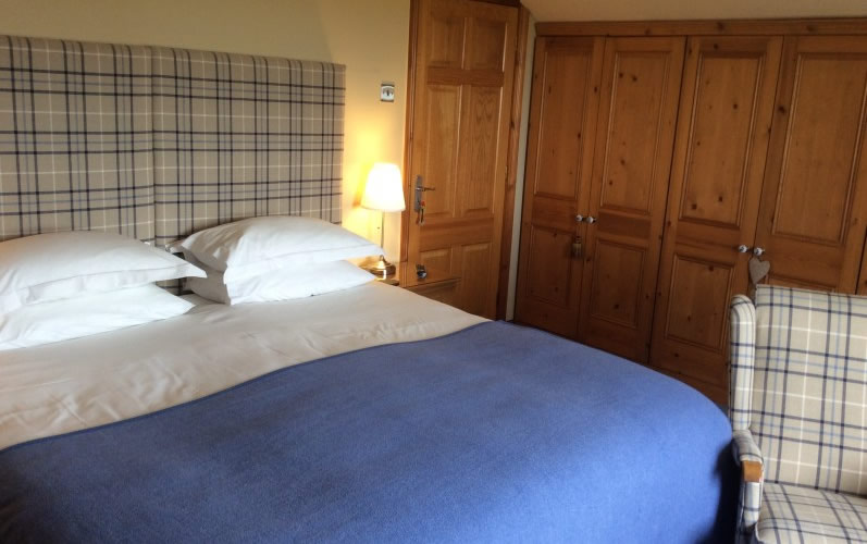 bedroomone26